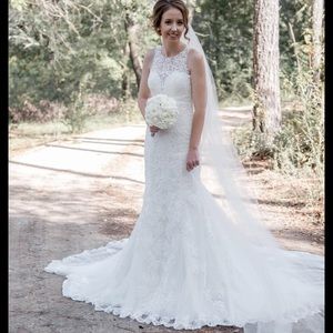 Essence of Australia wedding dress. Style D2174-17